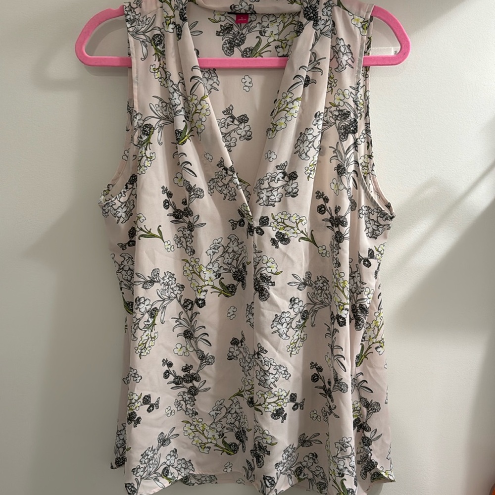 Vince Camuto blouse size L